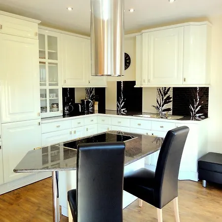 Ginkgo Apartment *